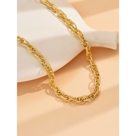 Minimalist chunky silver Chain Necklace - Picture 9 of 10